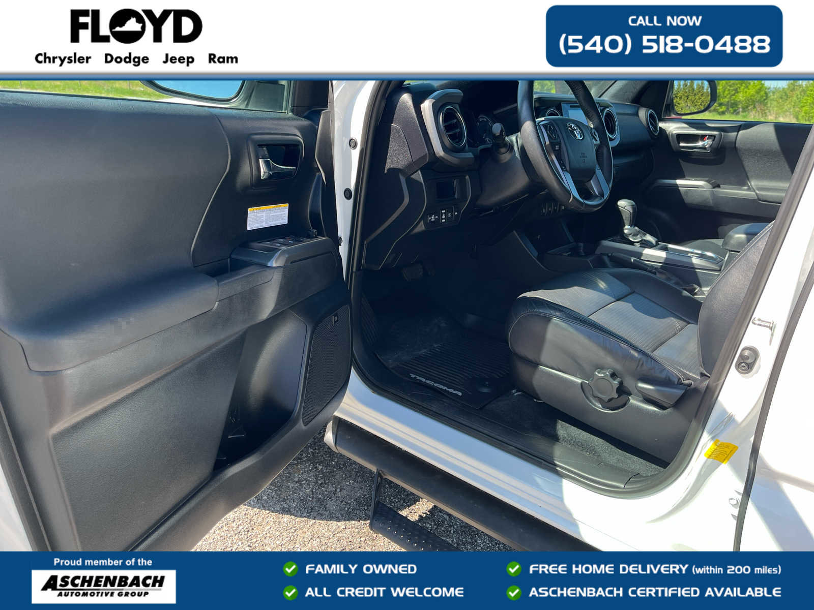 Used 2019 Toyota Tacoma TRD Off-Road AWD/4WD image 10