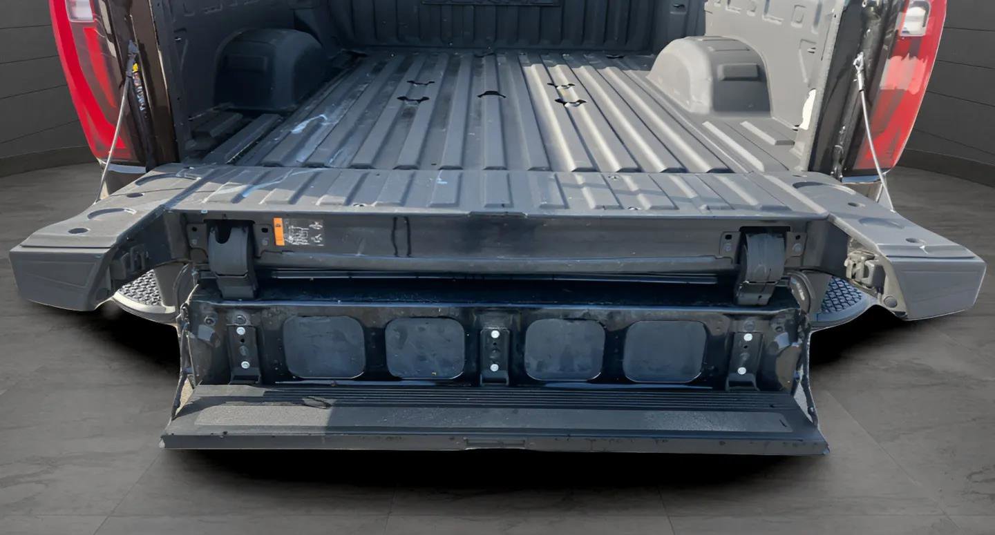 Used 2024 GMC Sierra 2500 Denali w/ Technology Package image 36