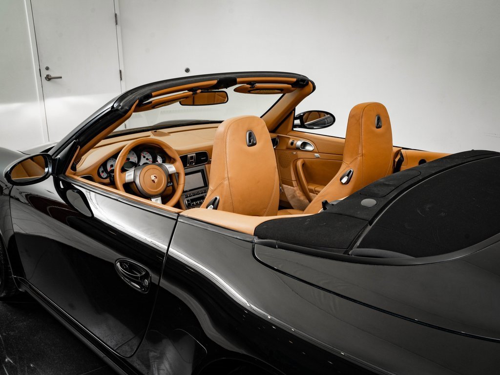 Used 2005 Porsche 911 Carrera S image 23