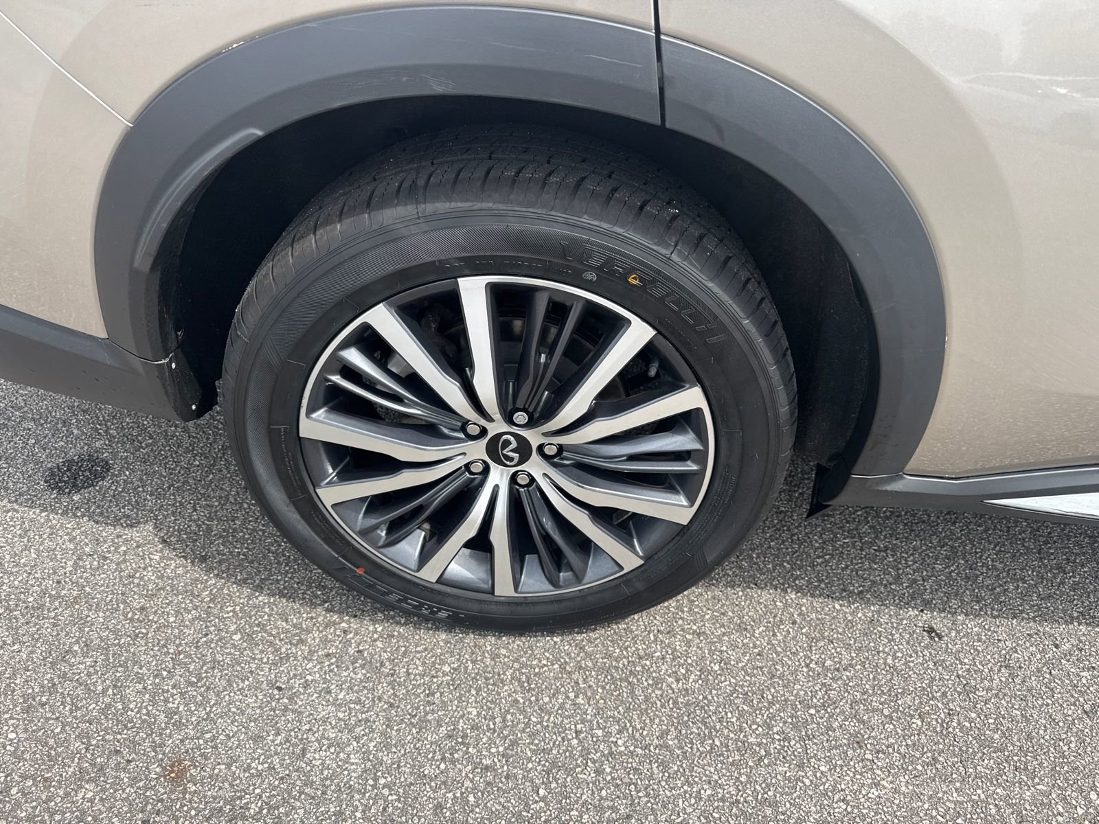 Used 2022 INFINITI QX60 Sensory AWD/4WD image 17