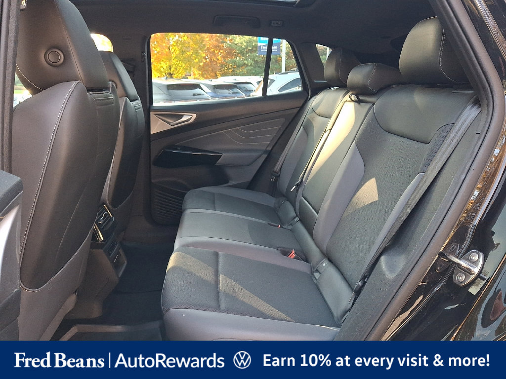 Certified 2023 Volkswagen ID.4 Pro S Plus AWD/4WD image 13