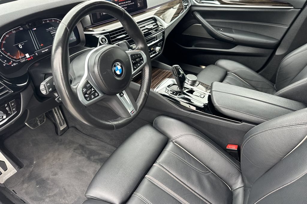 Used 2023 BMW 540i w/ M Sport Package RWD image 9