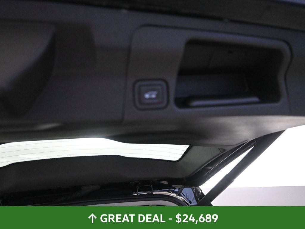 Used 2023 GMC Acadia SLT image 21