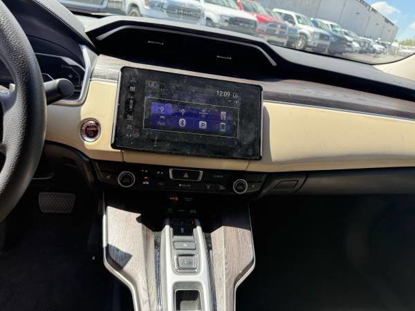 Used 2018 Honda Clarity Base 4dr Sedan image 12