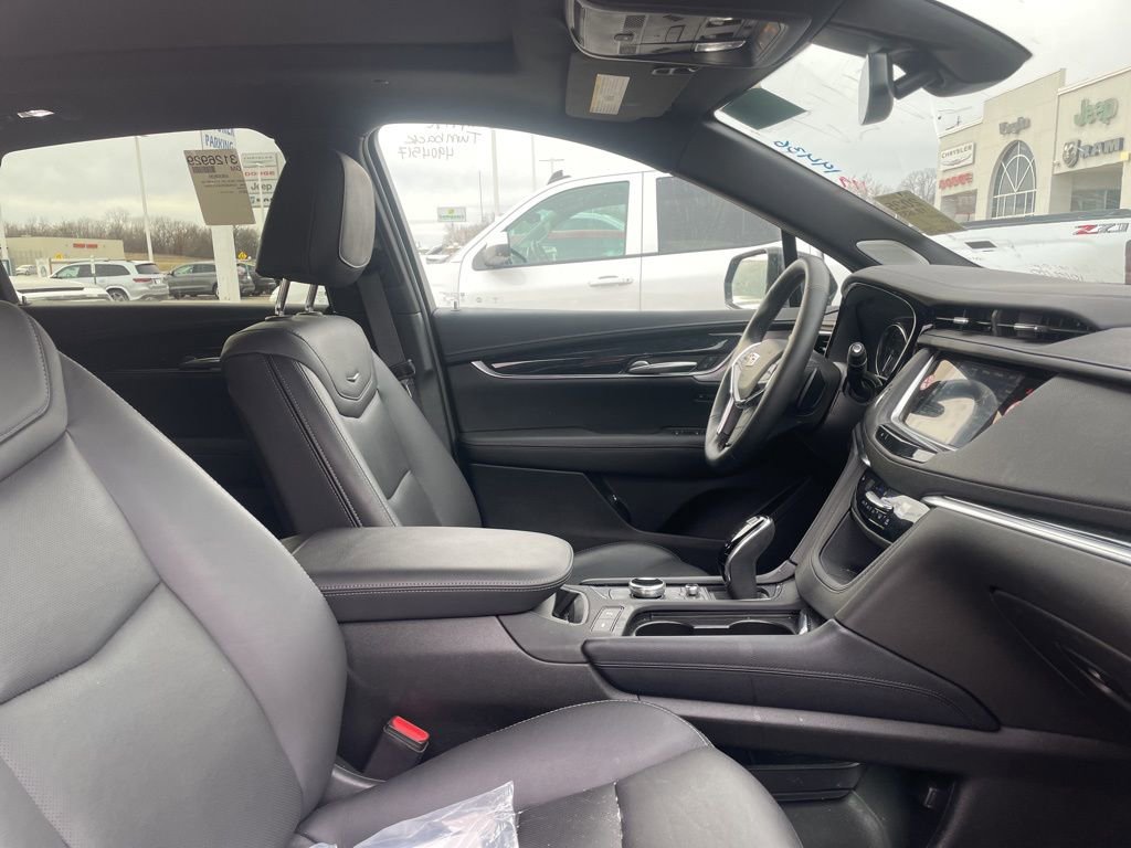 Certified 2025 Cadillac XT5 Premium Luxury image 15
