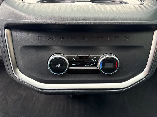 Used 2025 Ford Expedition Active image 21