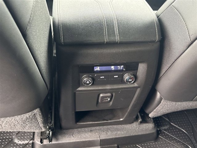 Used 2023 Chevrolet Traverse LT w/ LPO, Floor Liner Package image 20