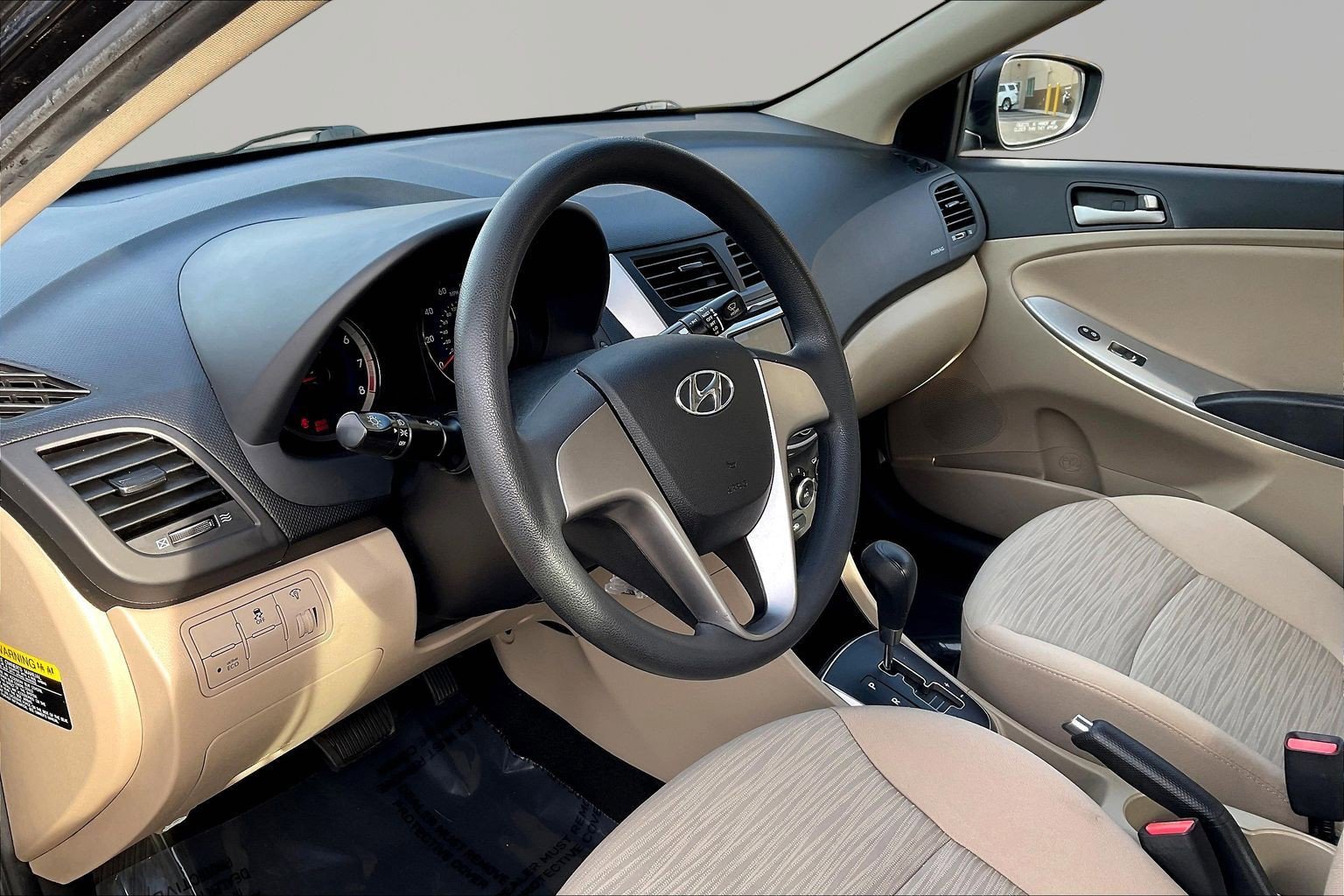 Used 2016 Hyundai Accent SE FWD image 14
