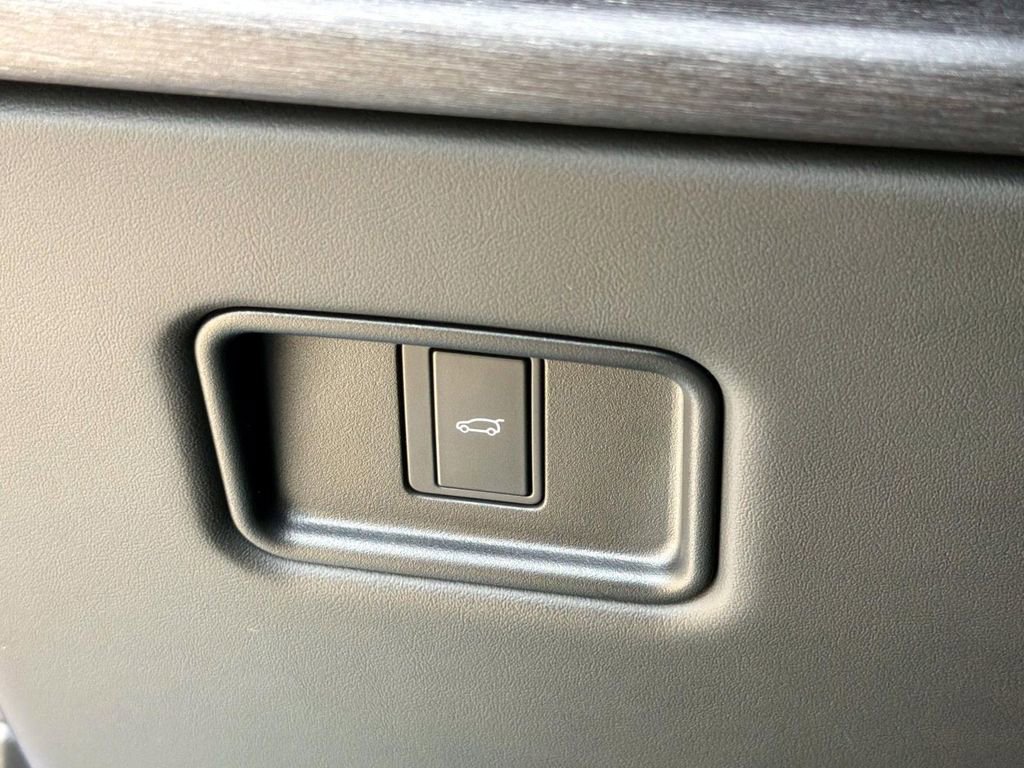 New 2026 Land Rover Range Rover SE AWD/4WD image 32