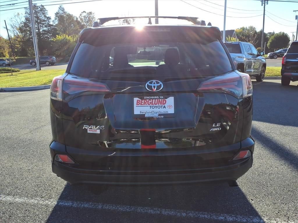 Used 2016 Toyota RAV4 LE image 11