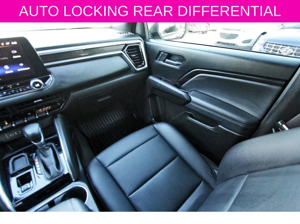 Used 2024 GMC Canyon Elevation w/ Elevation Premium Package image 10