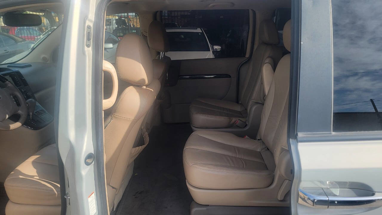 Used 2012 Kia Sedona EX w/ Luxury Pkg image 29