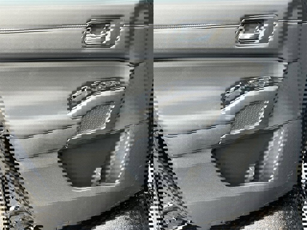 New 2026 Nissan Pathfinder SL image 14