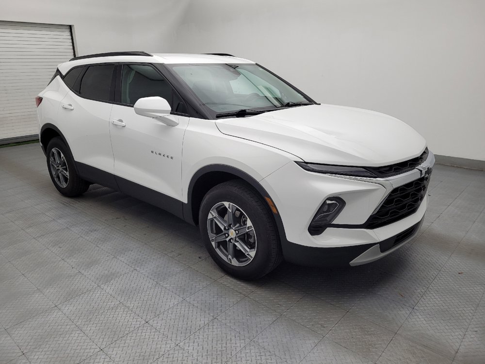 Used 2024 Chevrolet Blazer LT w/ Convenience Package FWD image 11
