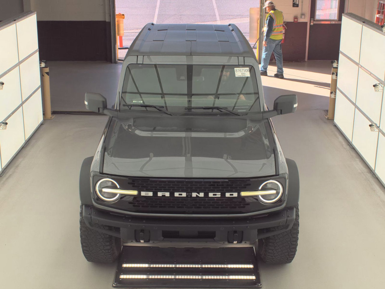 Used 2022 Ford Bronco Wildtrak image 6