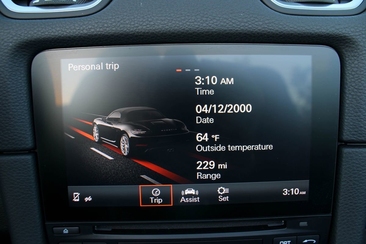 Used 2018 Porsche 718 Boxster RWD image 28