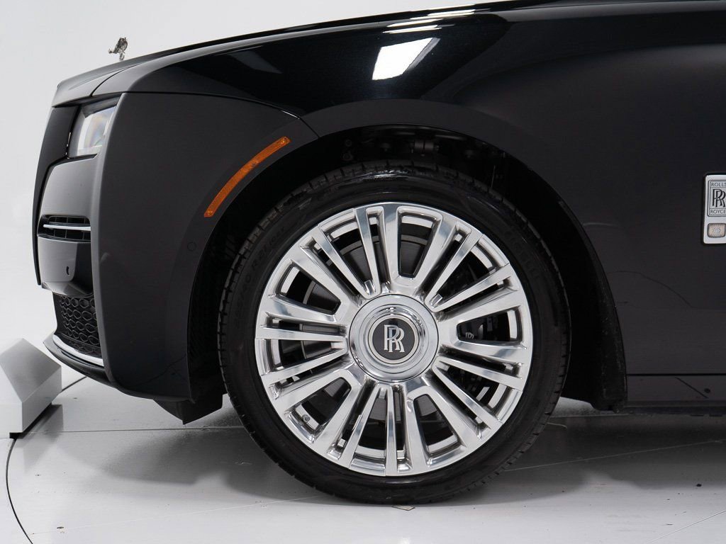 Certified 2022 Rolls-Royce Ghost image 49
