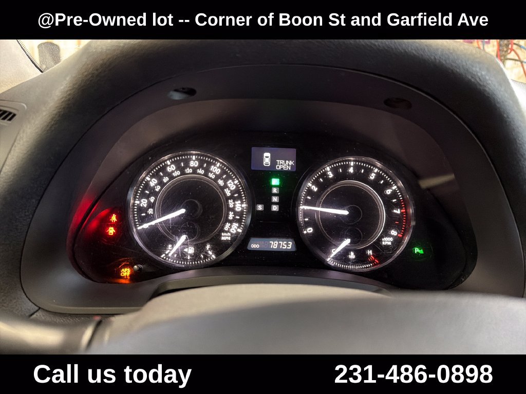 Used 2010 Lexus IS 350C w/ Luxury Pkg RWD image 23