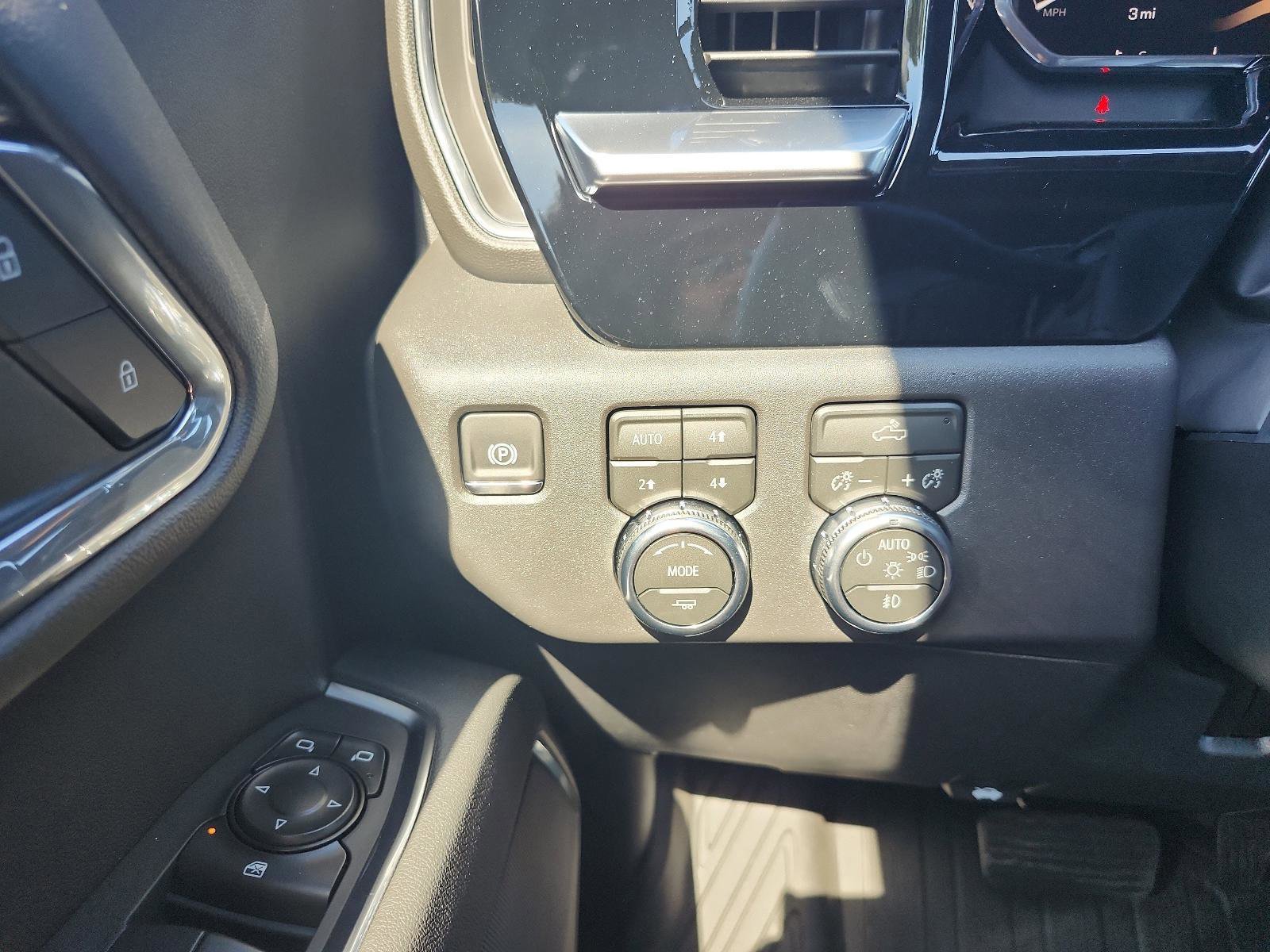 New 2026 GMC Sierra 1500 Elevation image 17