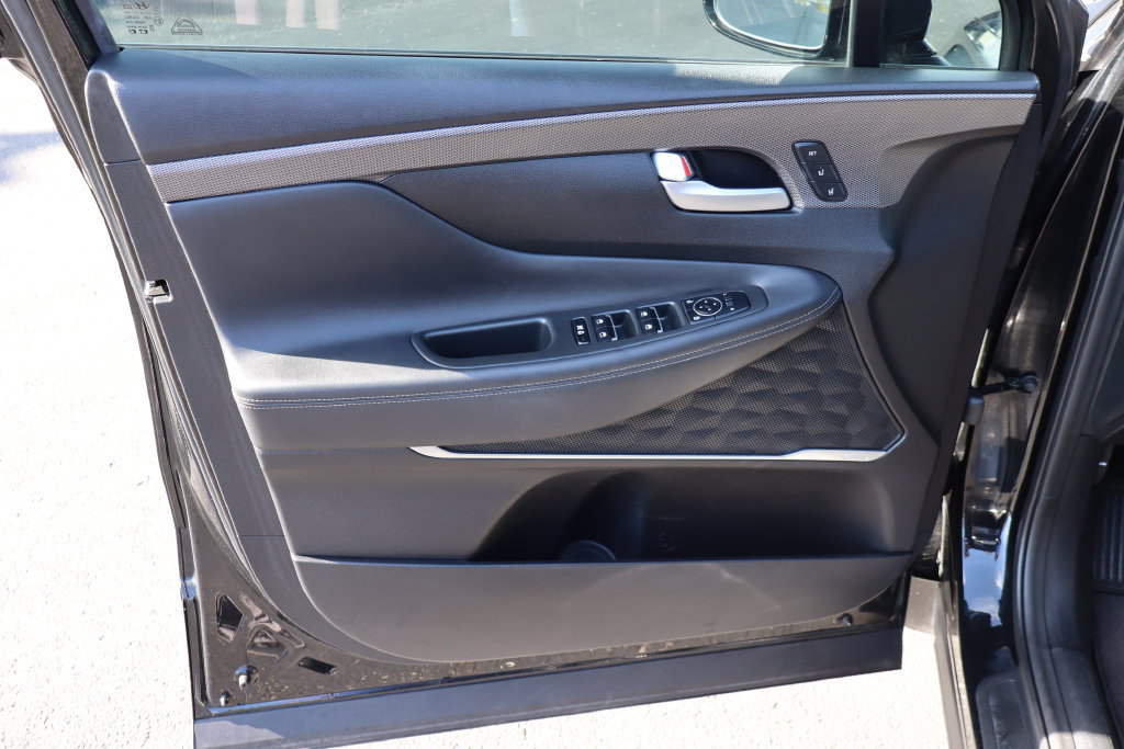 Used 2019 Hyundai Santa Fe AWD image 25