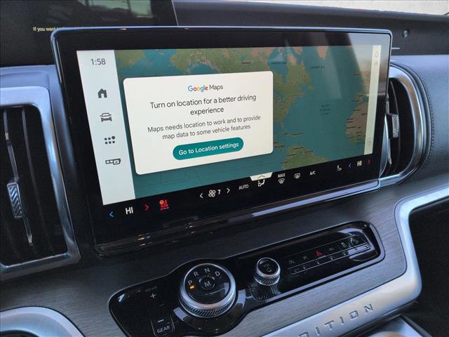 Used 2025 Ford Expedition Platinum image 13