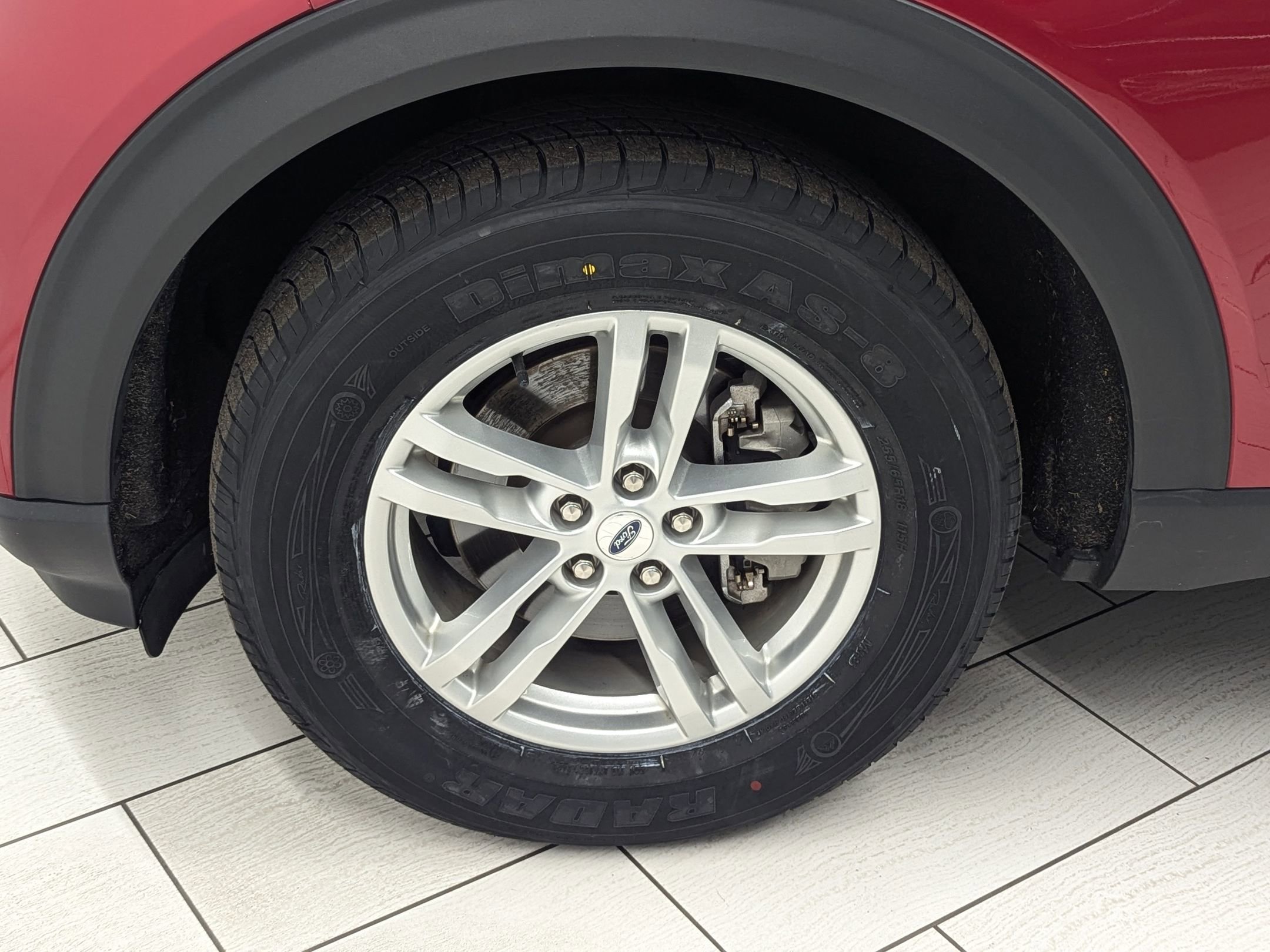 Certified 2023 Ford Explorer XLT w/ Class IV Trailer Tow Package image 9