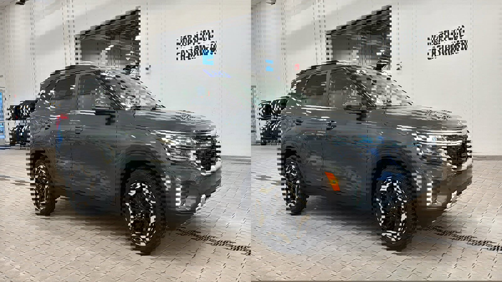 Used 2024 Kia Seltos SX w/ SX Sunroof Package image 3