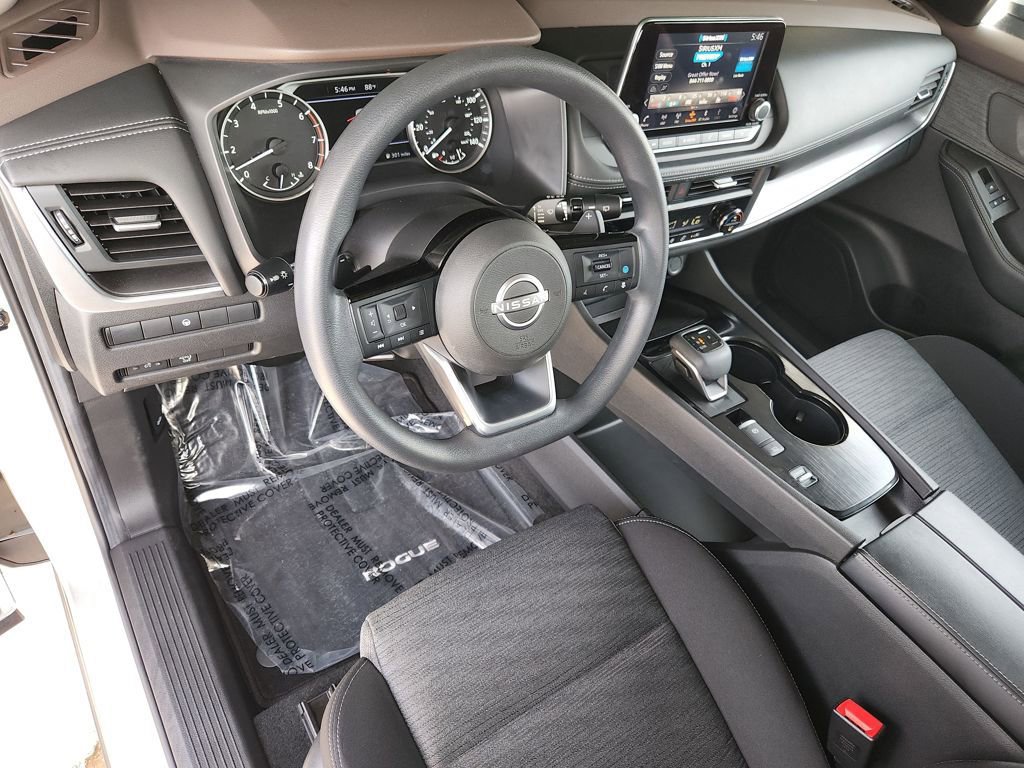 Certified 2023 Nissan Rogue SV image 11