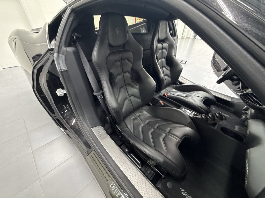 Certified 2015 Ferrari 458 Speciale Coupe RWD image 22