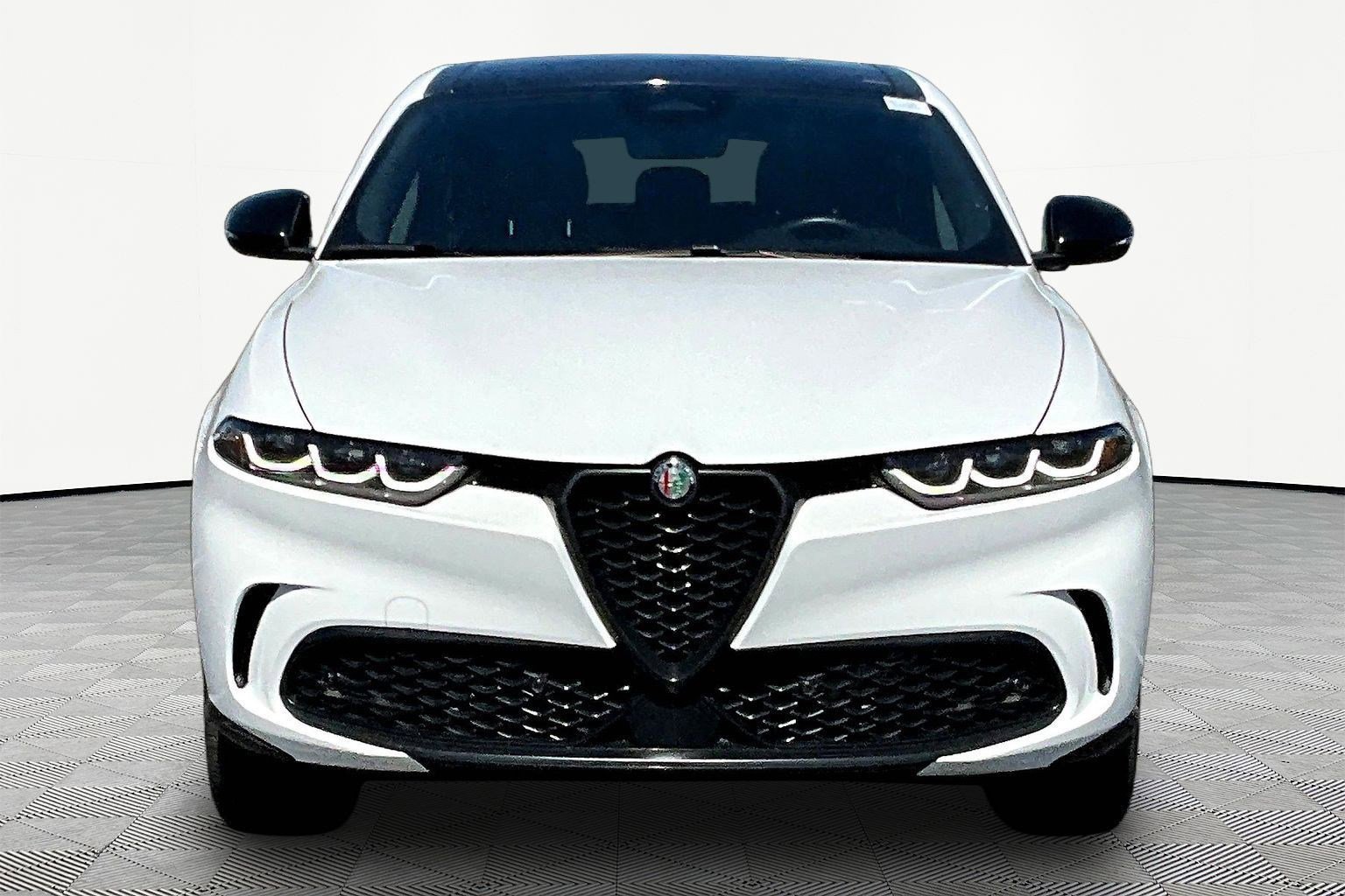 Used 2024 Alfa Romeo Tonale Veloce image 2