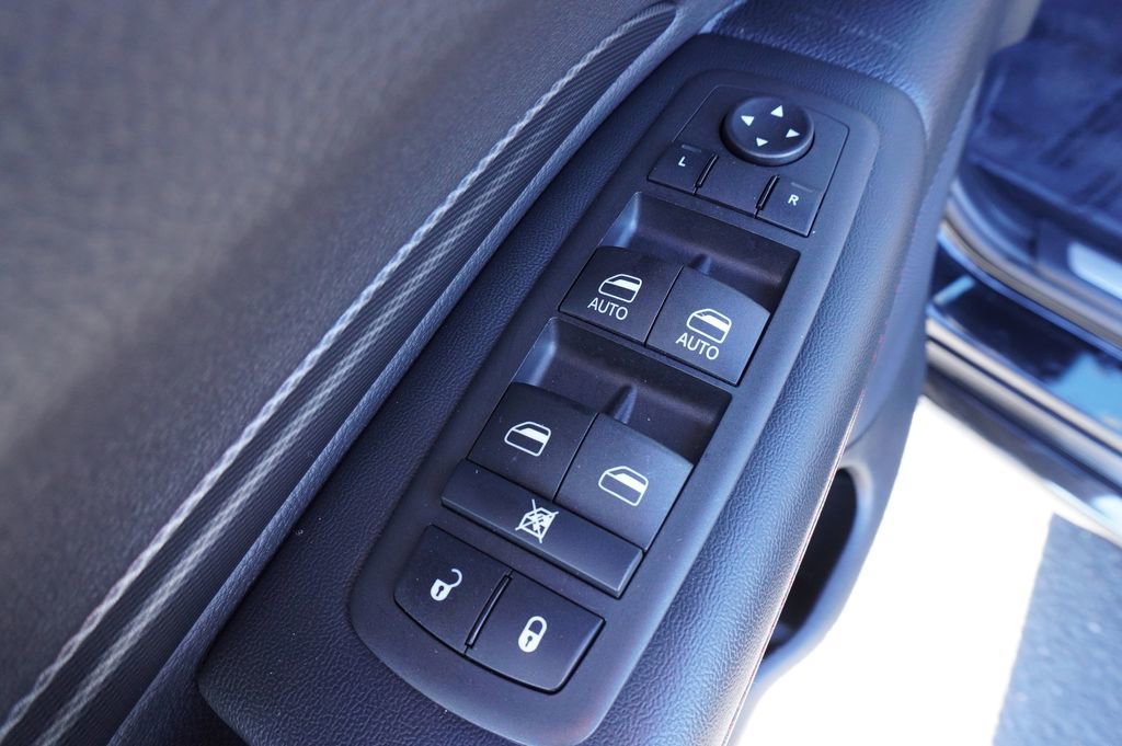 Used 2025 Dodge Durango GT image 17