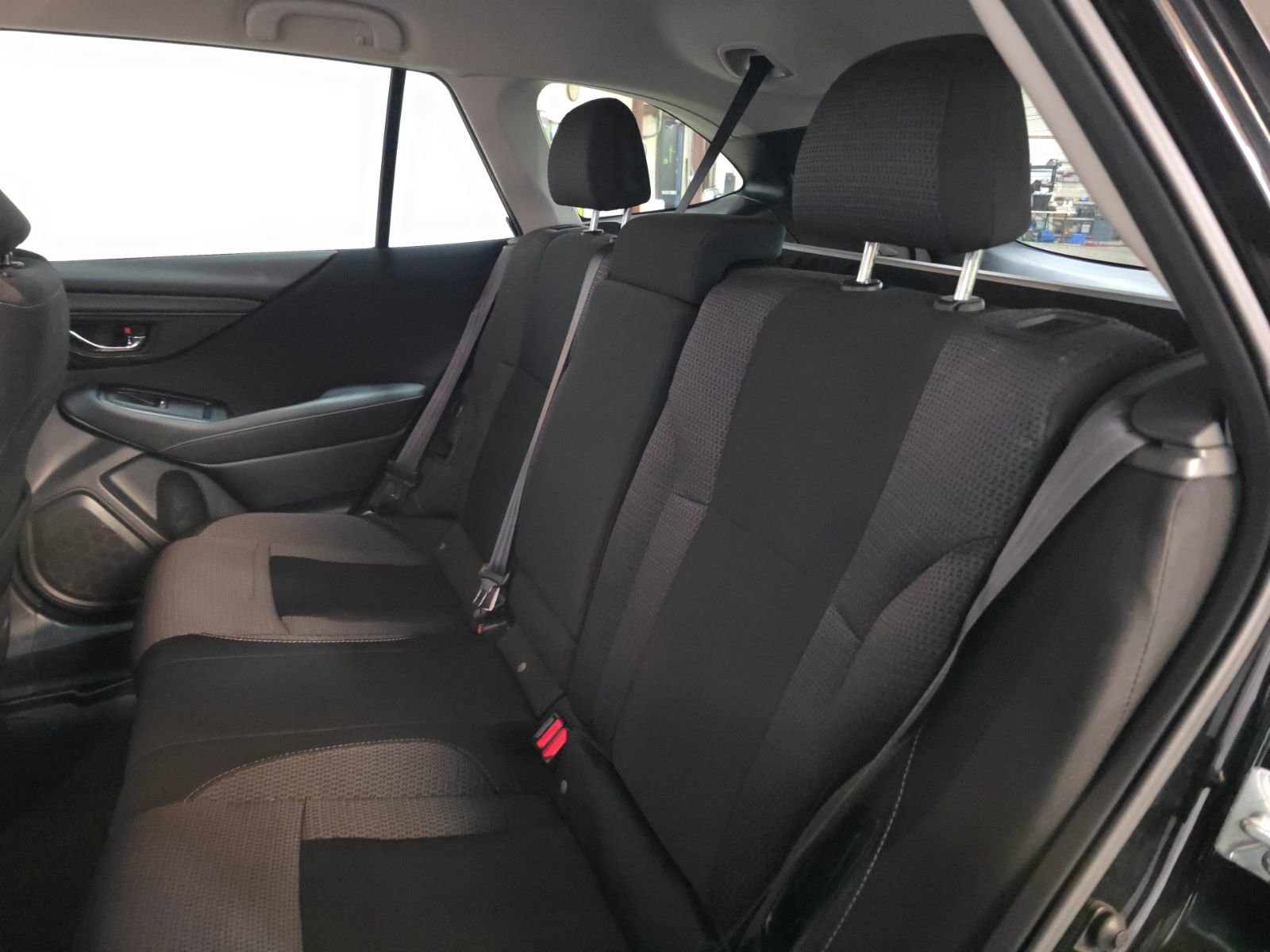 Used 2022 Subaru Outback Premium image 32