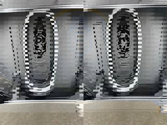 New 2025 Cadillac Lyriq Luxury image 24