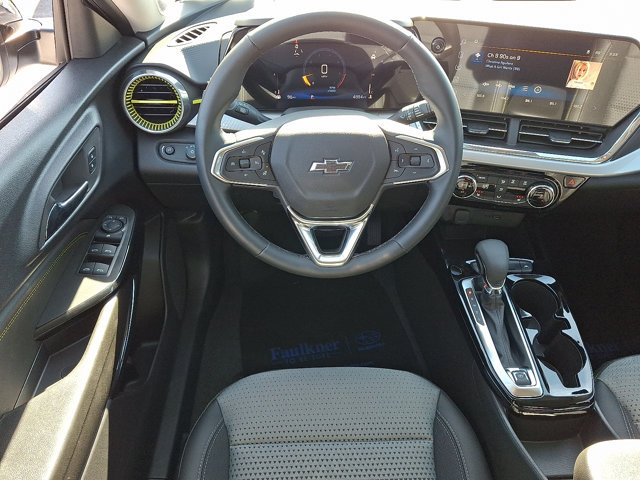 Used 2026 Chevrolet Trax LT w/ Driver Confidence Package FWD image 12