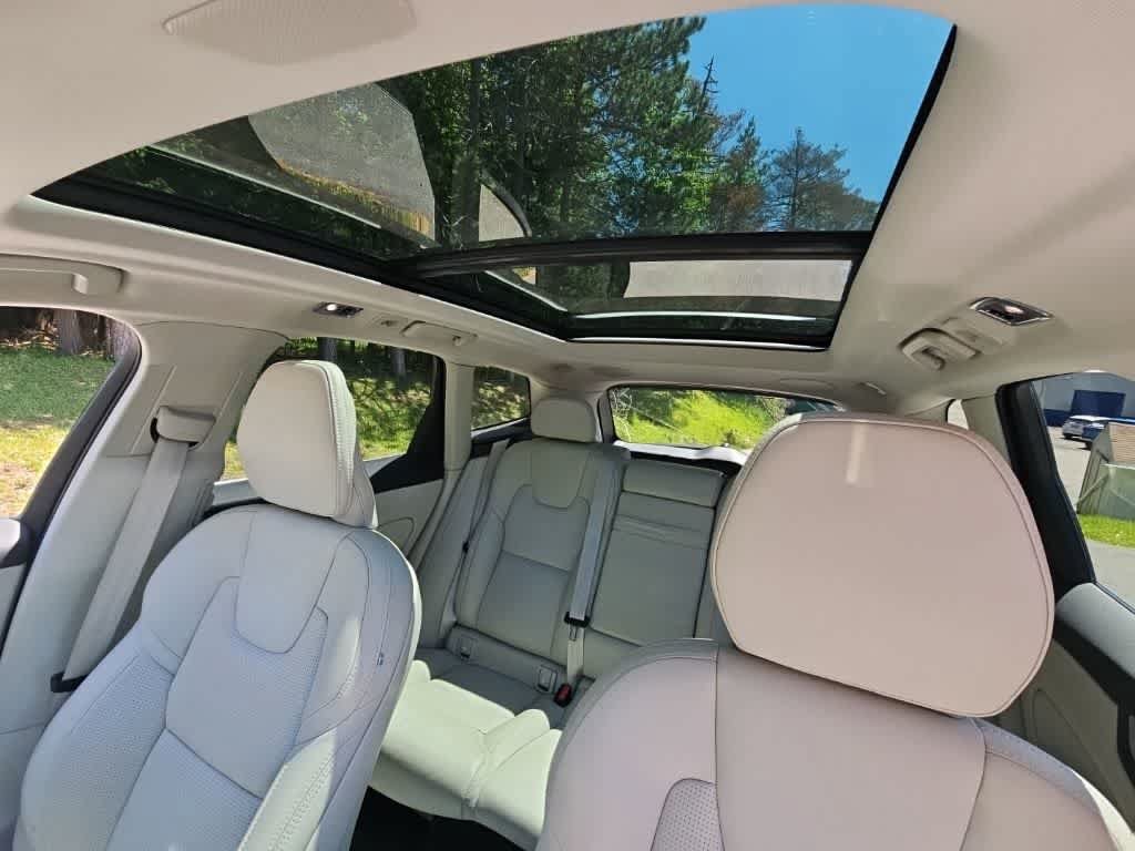 Used 2021 Volvo XC60 T5 Inscription w/ Advanced Package AWD/4WD image 18