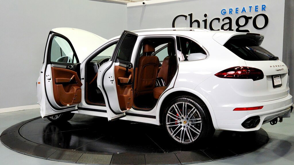 Used 2017 Porsche Cayenne GTS image 11