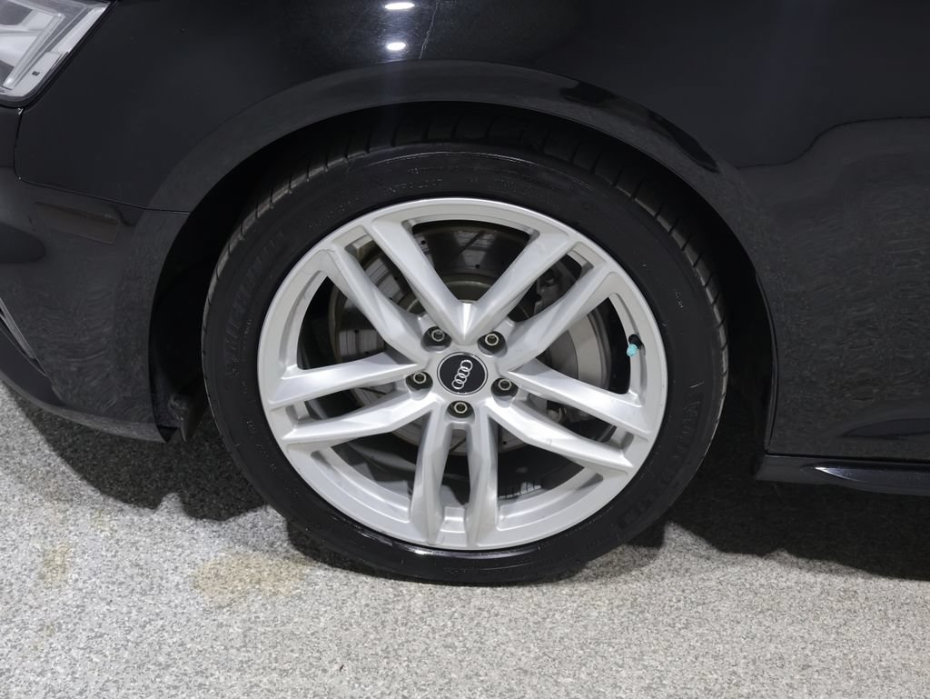 Used 2017 Audi A4 2.0T Premium Plus w/ Premium Plus Package AWD/4WD image 9