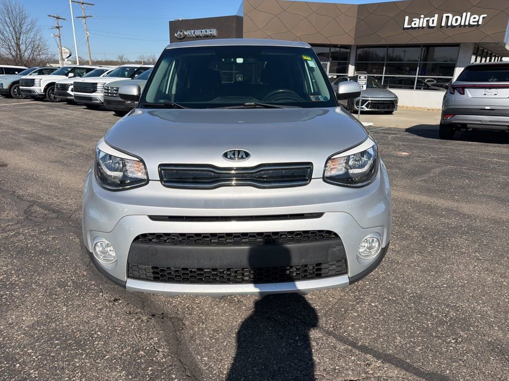 Used 2018 Kia Soul + image 2