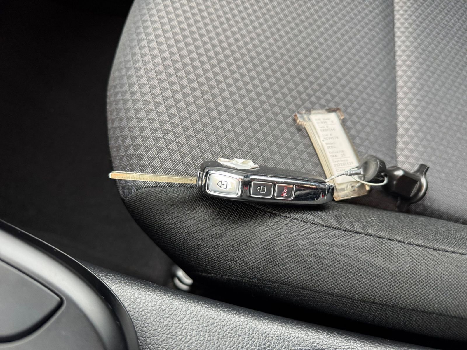 Used 2025 Kia Soul LX w/ LX Technology Package image 20