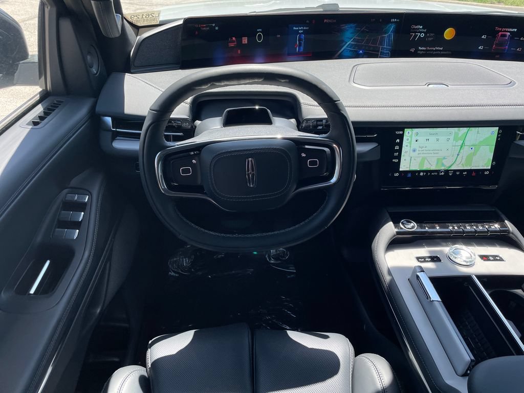 New 2026 Lincoln Navigator Reserve w/ Jet Appearance Package AWD/4WD image 19