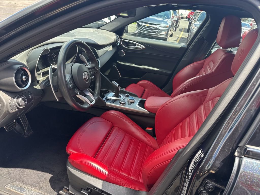 Used 2023 Alfa Romeo Giulia Veloce image 27