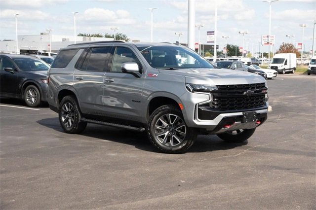 Used 2024 Chevrolet Tahoe Z71 w/ Luxury Package image 2