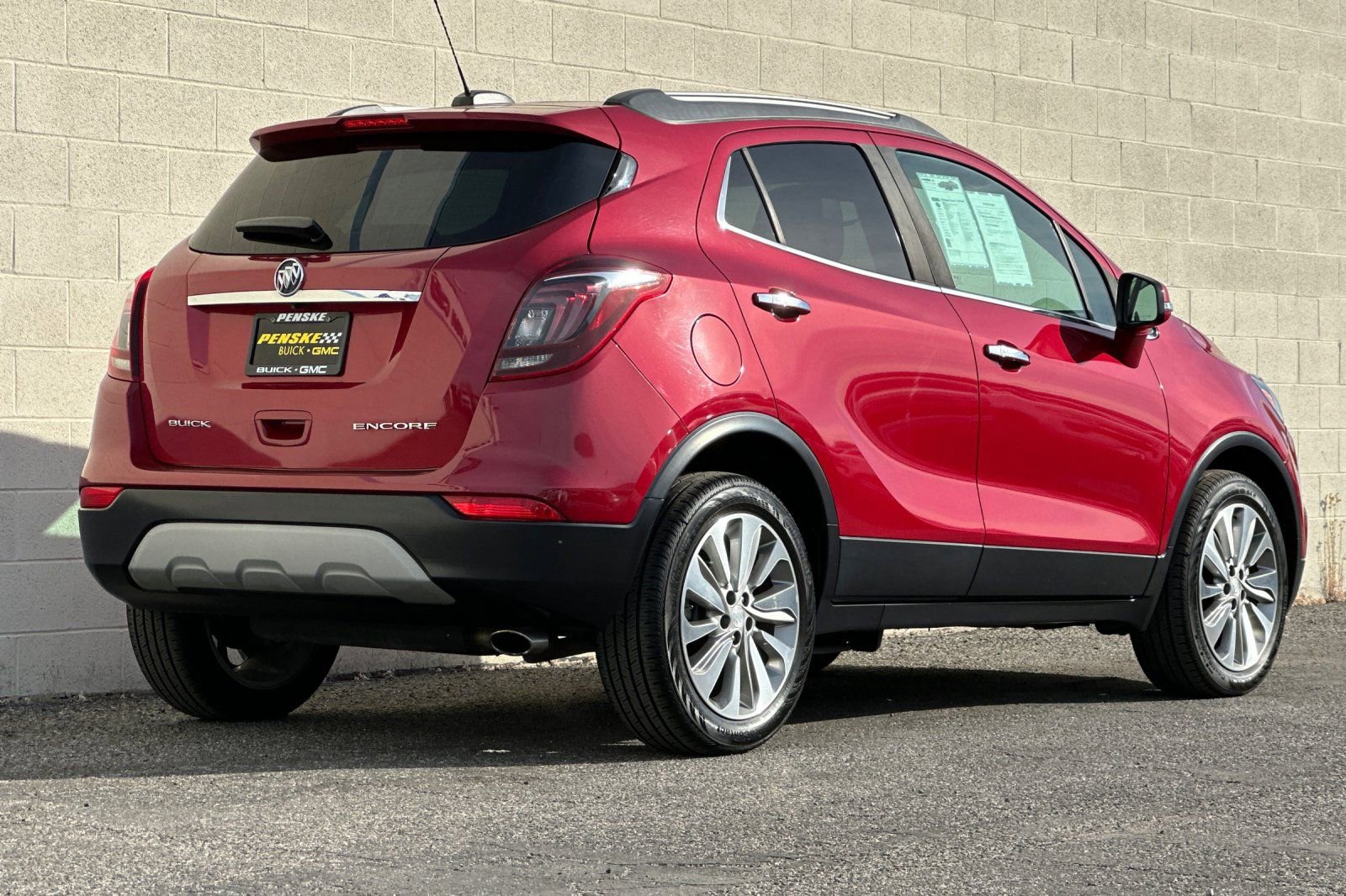 Certified 2018 Buick Encore Preferred image 4