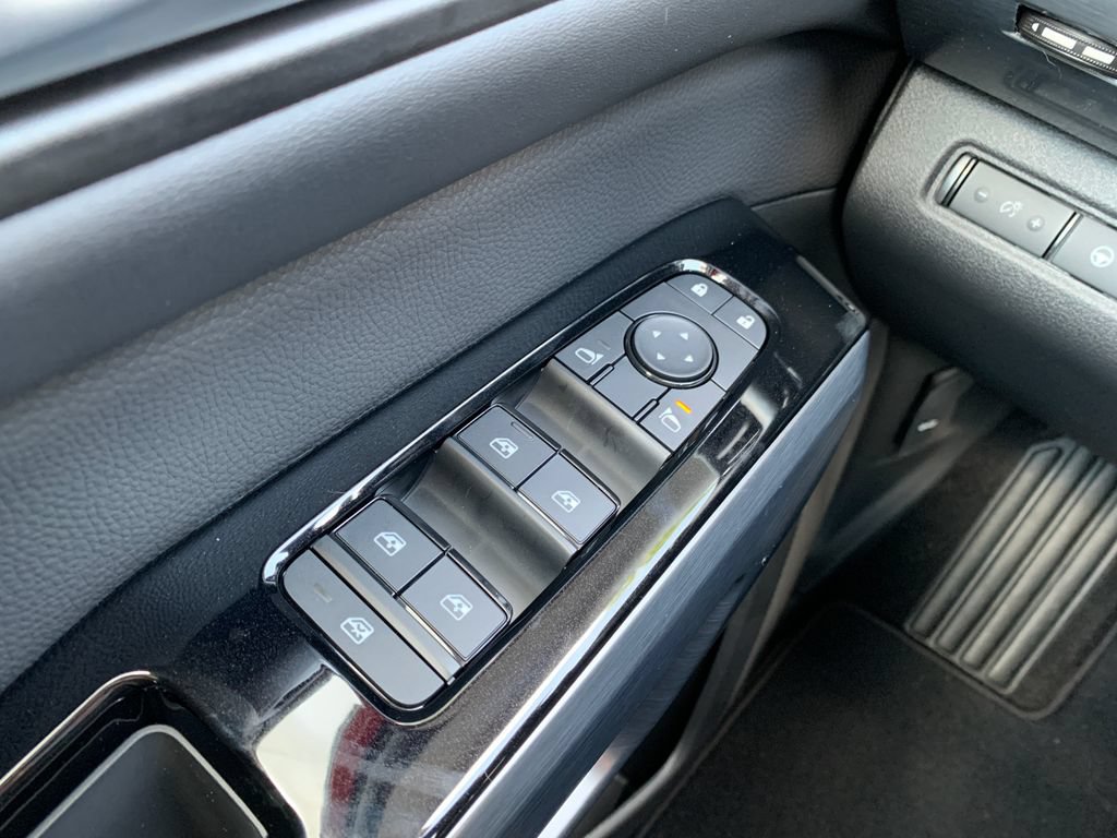 New 2026 Nissan Pathfinder SL w/ SL Premium Package FWD image 23
