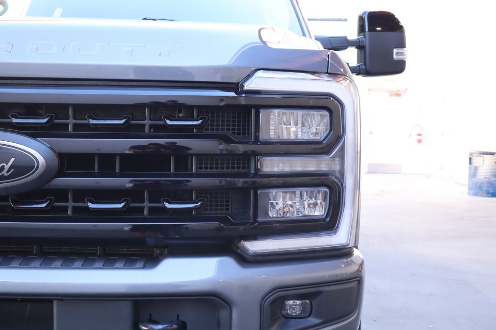 Used 2024 Ford F250 Lariat w/ Lariat Ultimate Package AWD/4WD image 8