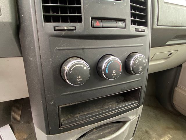 Used 2008 Dodge Grand Caravan SE image 8