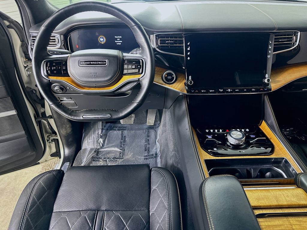 Used 2022 Jeep Grand Wagoneer Series III image 18