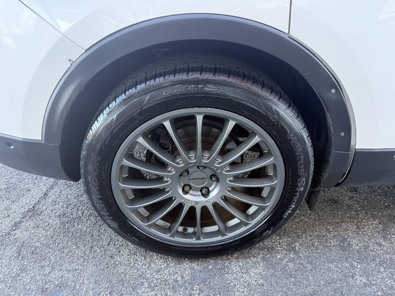 Used 2016 Lincoln MKX Reserve w/ Technology Package FWD image 7