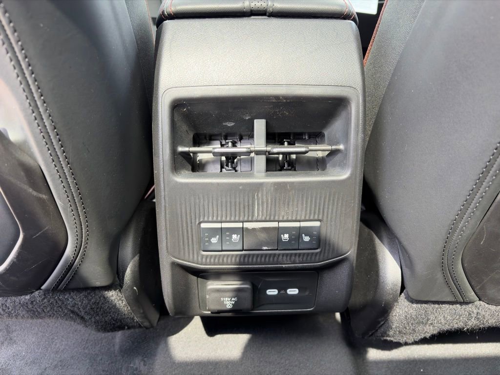 Used 2024 Jeep Wagoneer Launch Edition AWD/4WD image 9