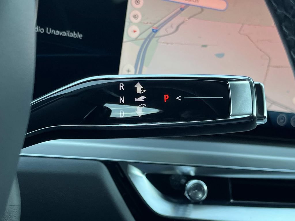 New 2026 Cadillac Lyriq Premium Luxury AWD/4WD image 31